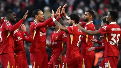 'It's extraordinary what Liverpool are doing' - can anyone stop them?