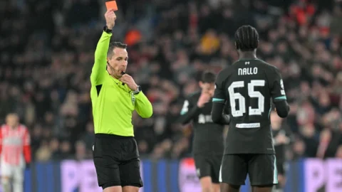 Liverpool top despite defeat by PSV ending 100% winning run