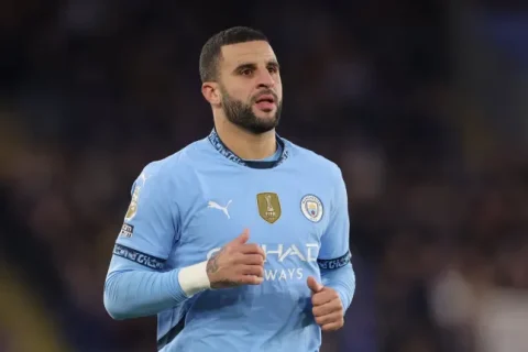 Man City's Walker to join AC Milan on loan